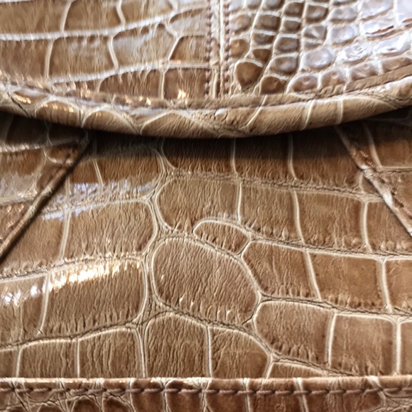 Nine West clutch - Picture 2 of 8